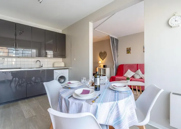 Apartment Le Maxime-2 By Interhome